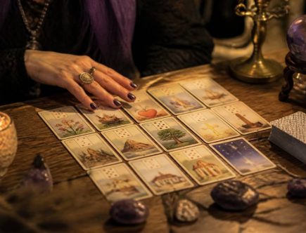 Le petit lenormand : tirage gratuit pour découvrir votre avenir