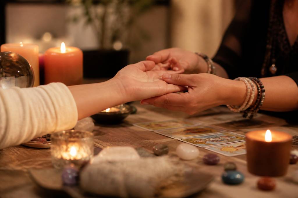 Horoscope oui non : comment interpréter une réponse en voyance